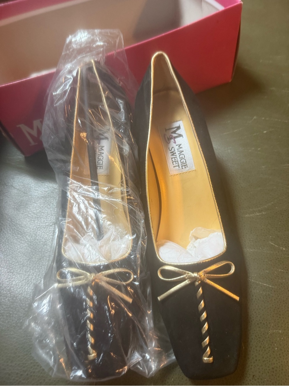 Maggie Sweet Black Heels with Gold Bow Trim, New, Size 7